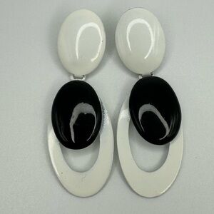 Vintage Mod Graphic Oval Dangle Earrings